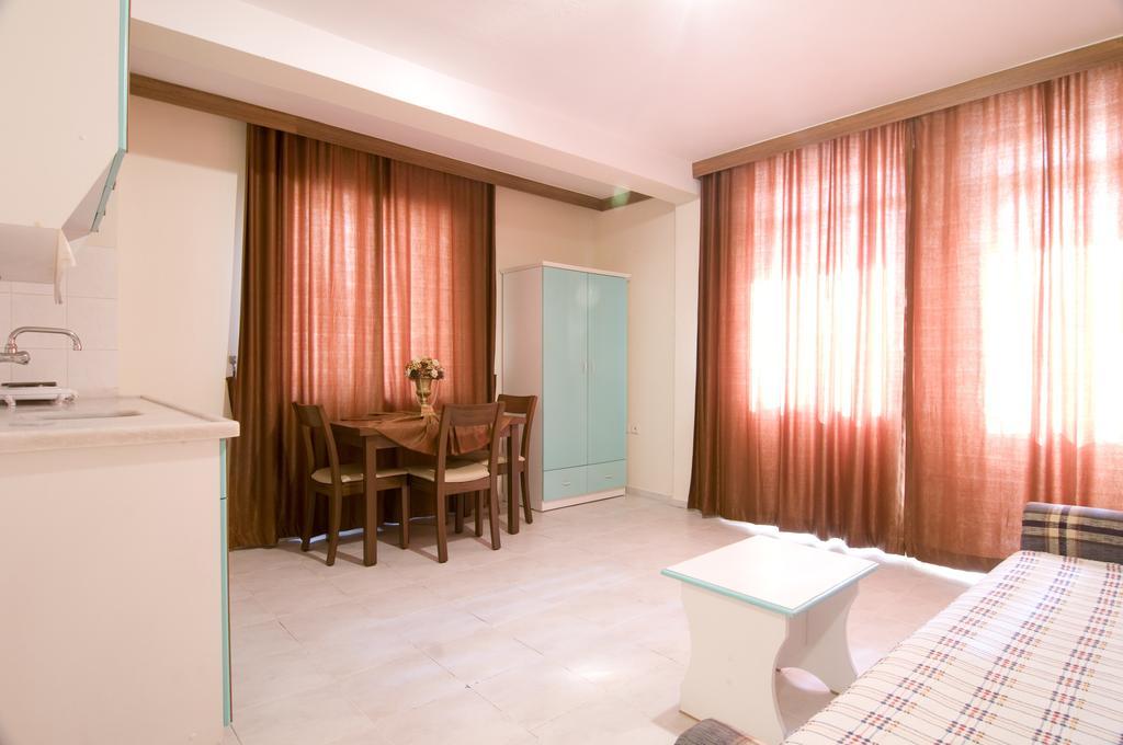 Altinbas Apart Hotel Kusadası Zimmer foto